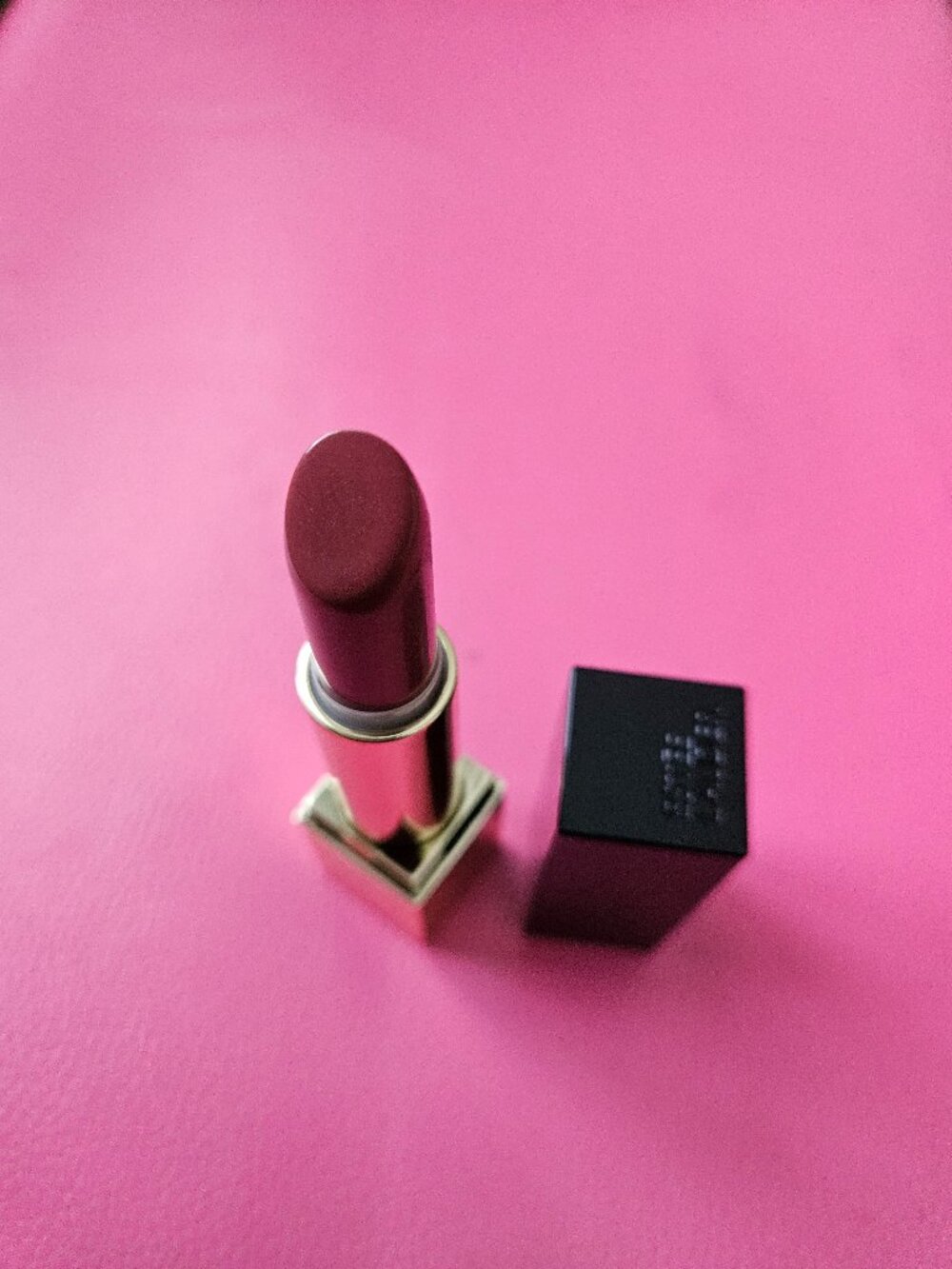Estée Lauder Pure Color Envy #440 Irresistible Sculpting Lipstick ~square case